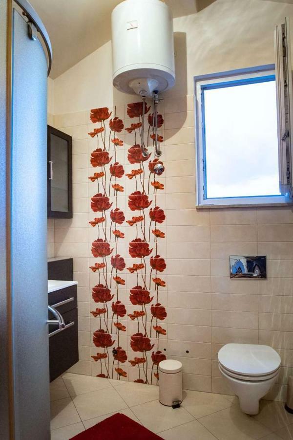 Apartman Nane Banjol Exterior foto