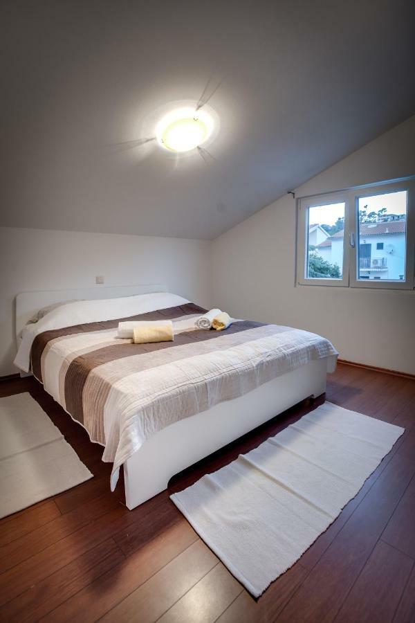 Apartman Nane Banjol Exterior foto