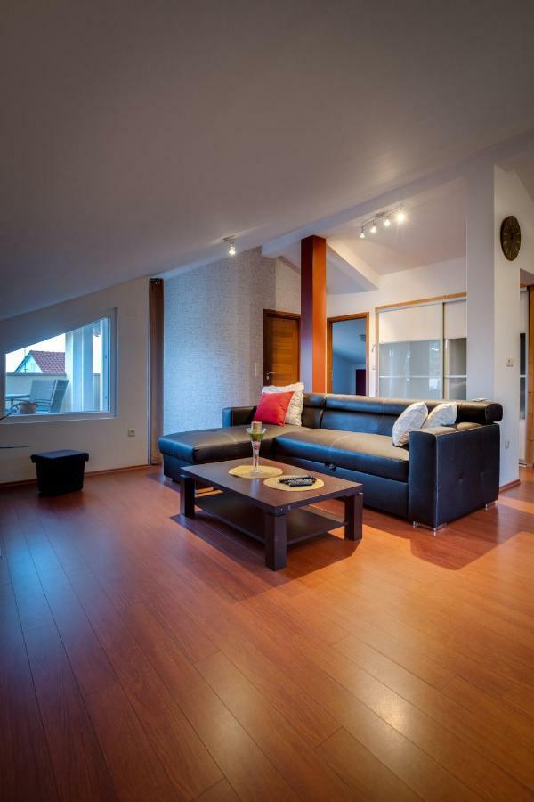 Apartman Nane Banjol Exterior foto